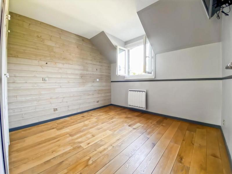 Maison - 141 m² - 7 pièces