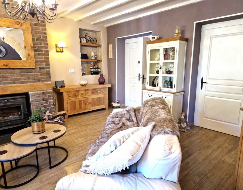 Maison traditionnelle - 265 m² - 8 pièces