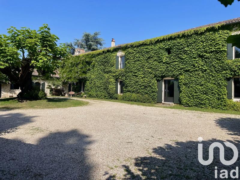 Maison - 409 m² - 8 pièces