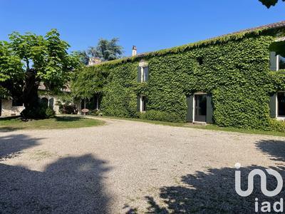 Maison - 409 m² - 8 pièces