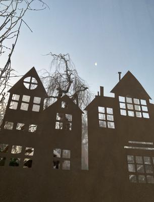 Atelier de Noël : Décors de fenêtres en papier découpé – thème maison (Adulte)