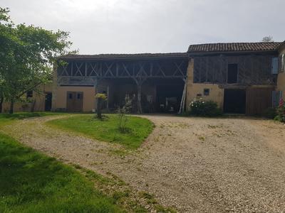 Maison ancienne - 235 m² - 10 pièces