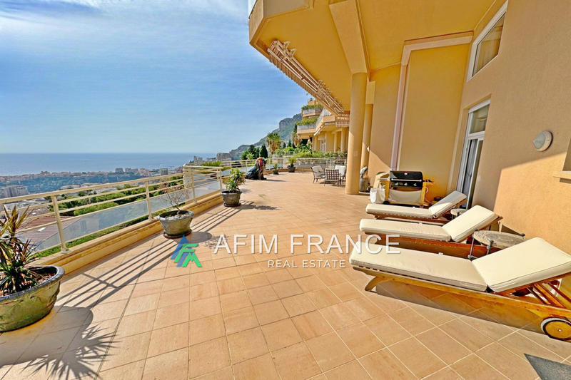 Appartement - 167 m² - 5 pièces