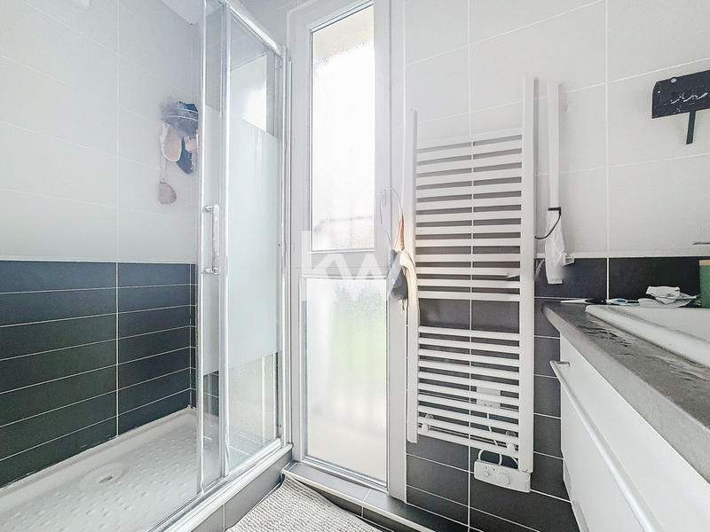 Appartement - 90 m² - 4 pièces