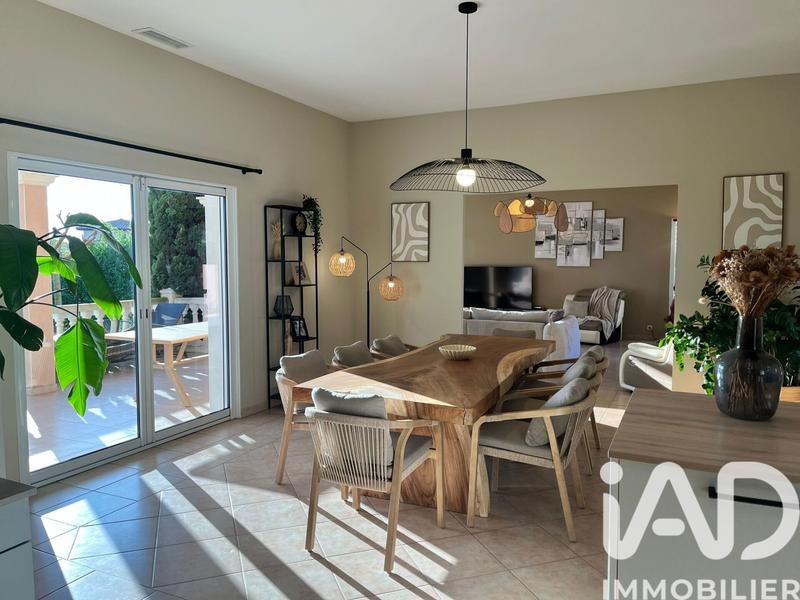 Maison - 199 m² - 7 pièces