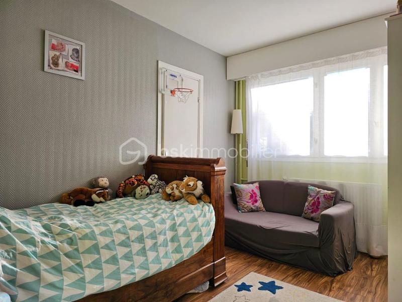 Appartement - 95 m² - 5 pièces