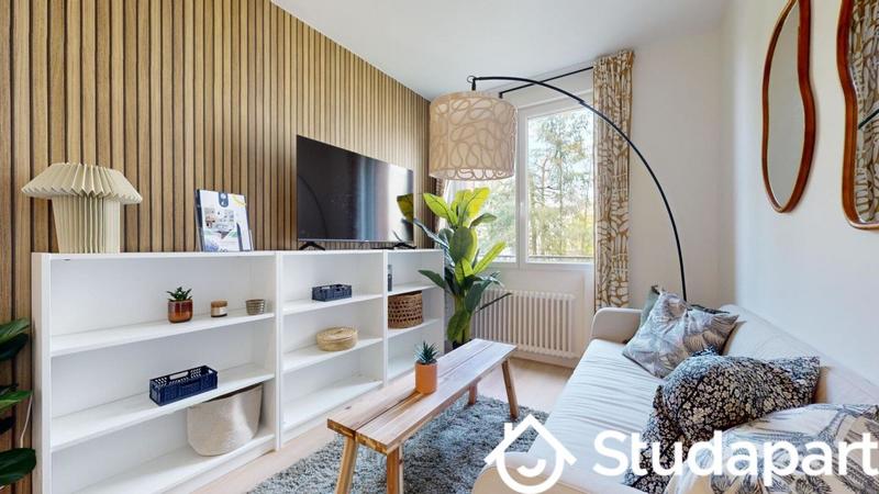 Chambre - 10 m² - 1 pièce