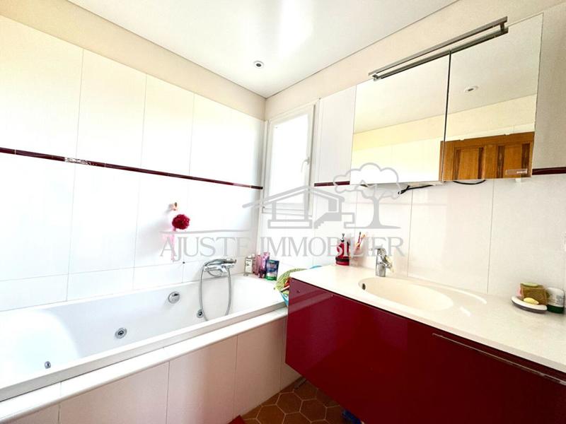 Maison - 160 m² - 5 pièces