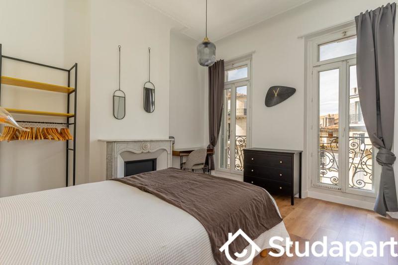 Chambre - 11 m² - 1 pièce