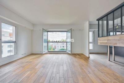 Appartement - 87 m² - 4 pièces