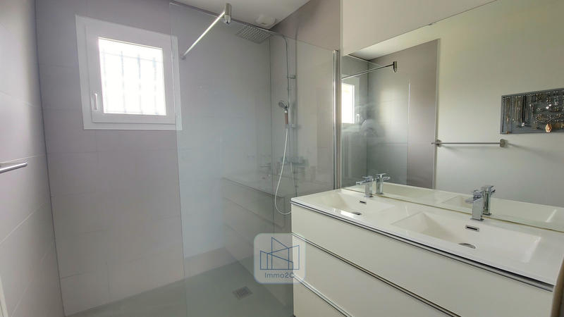 Maison - 86 m² - 4 pièces