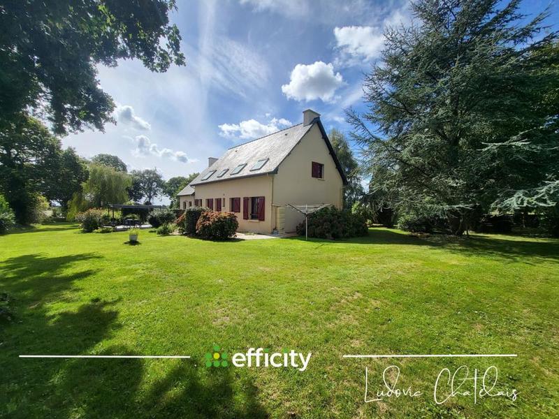 Maison - 210 m² - 9 pièces