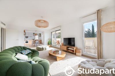 Appartement - 100 m² - 4 pièces