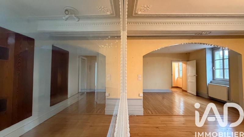 Maison de ville - 268 m² - 9 pièces