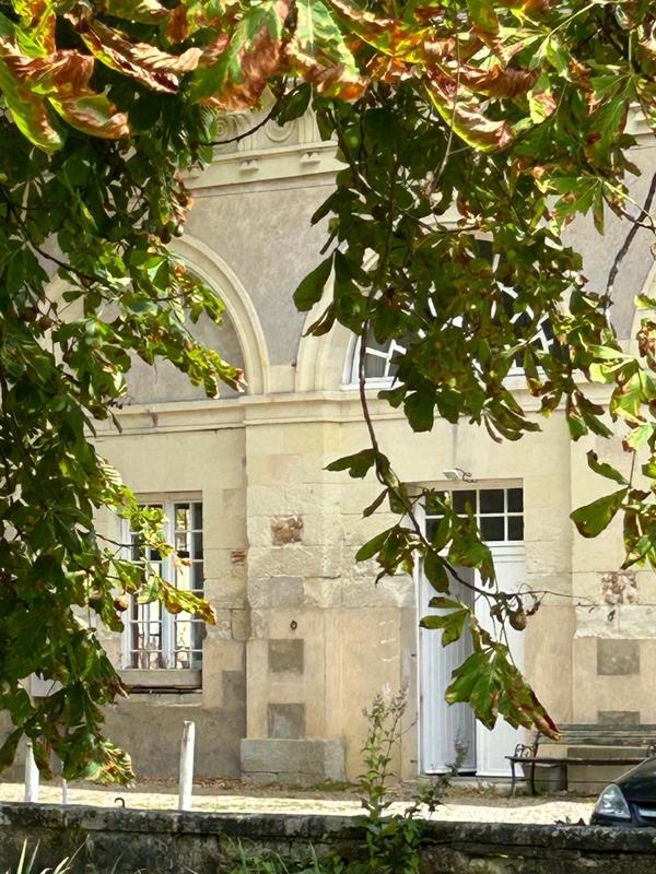 Manoir - 2 000 m² - 60 pièces