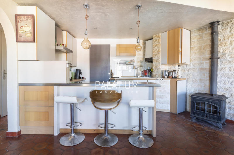 Appartement - 169 m² - 9 pièces