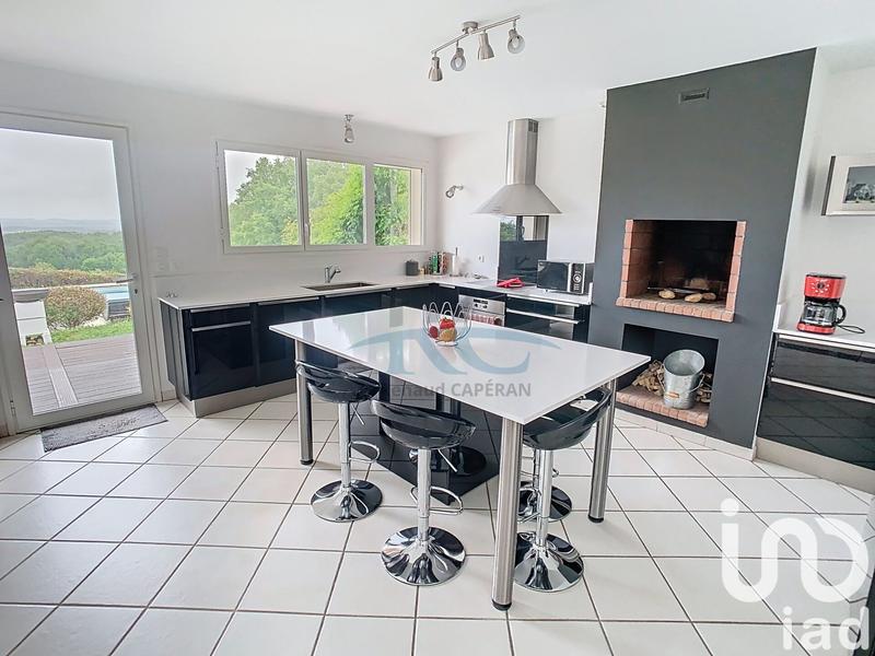 Maison - 203 m² - 5 pièces