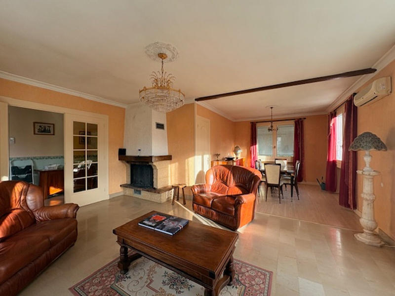 Maison - 90 m² - 5 pièces