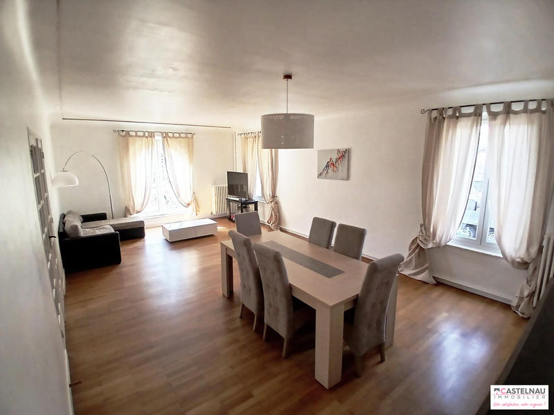 Maison traditionnelle - 182 m² - 6 pièces