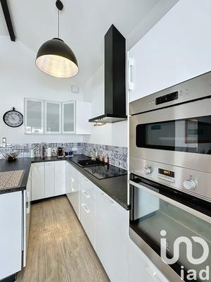 Maison - 90 m² - 5 pièces