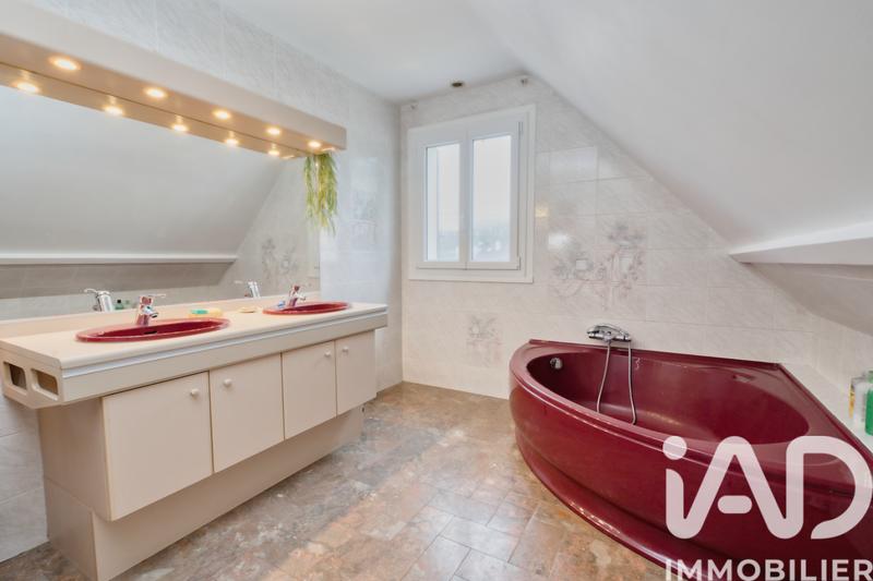 Maison - 147 m² - 6 pièces