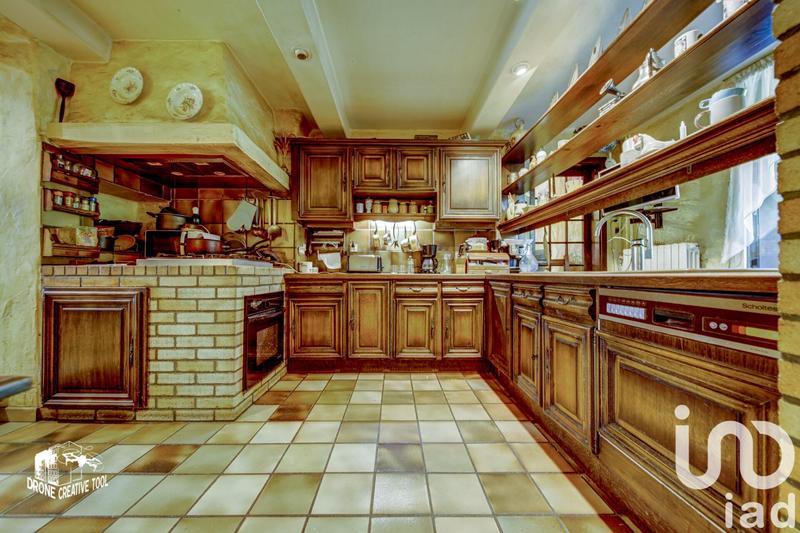 Maison - 444 m² - 12 pièces