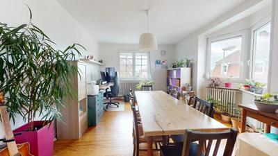 Appartement - 147 m² - 7 pièces