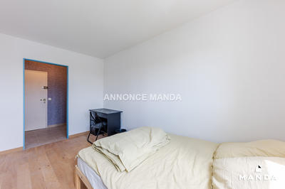 Chambre - 11 m² - 3 pièces