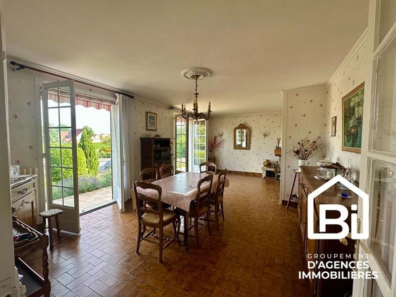 Maison - 137 m² - 7 pièces