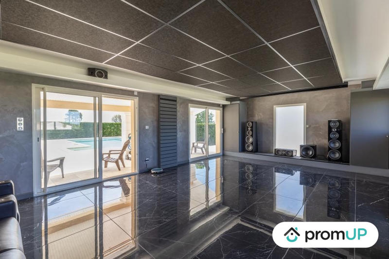 Villa - 234 m² - 7 pièces