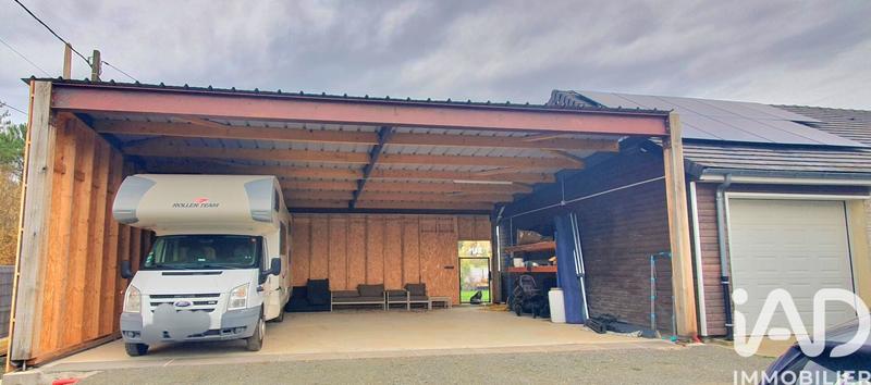 Maison - 200 m² - 8 pièces