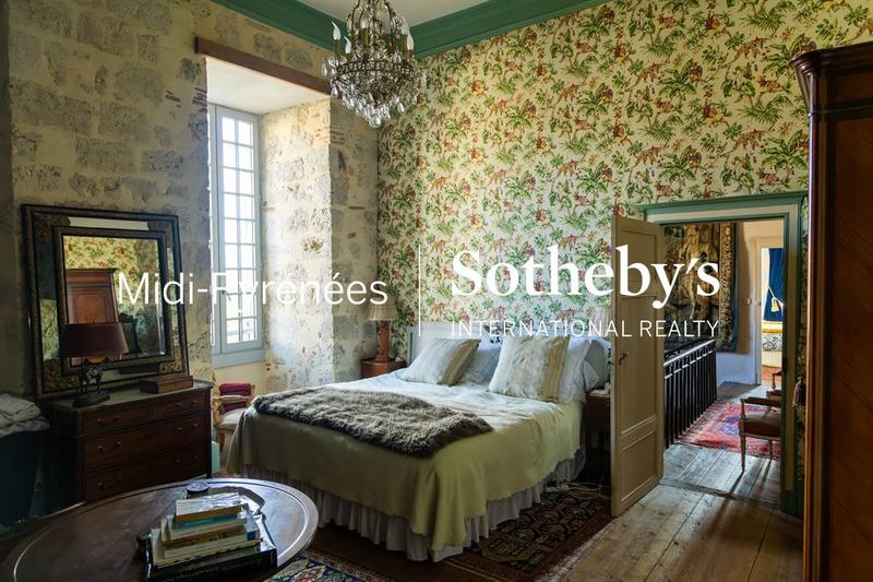 Hôtel particulier - 320 m² - 10 pièces