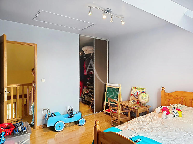 Maison - 158 m² - 5 pièces