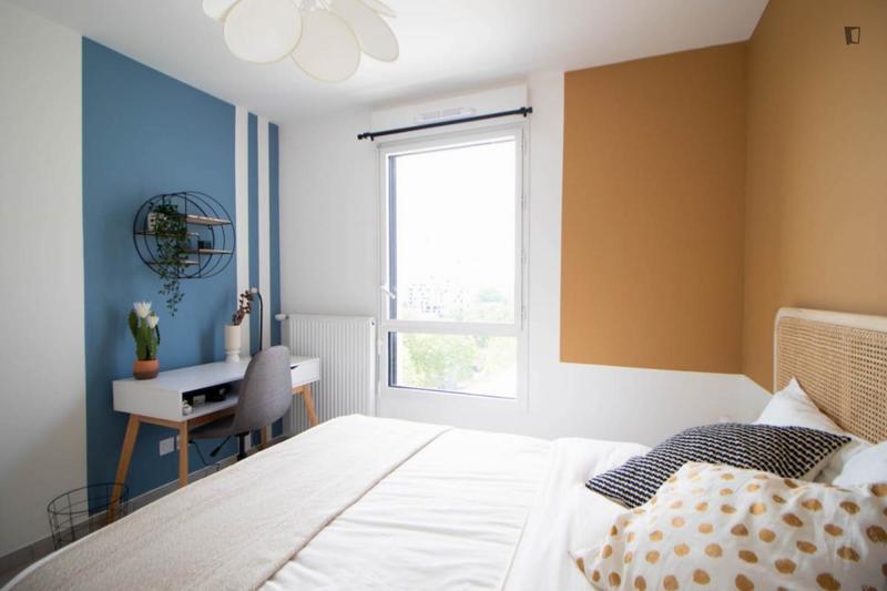 Chambre - 10 m² - 5 pièces