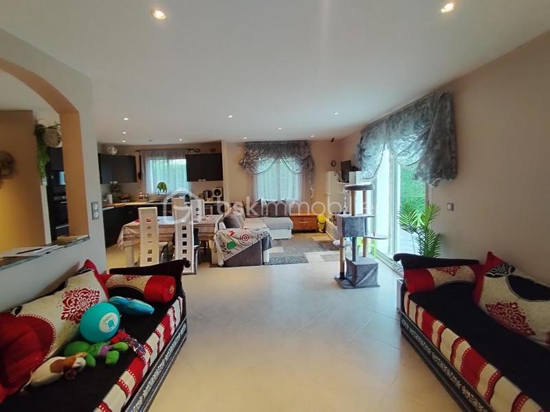 Maison - 107 m² - 4 pièces