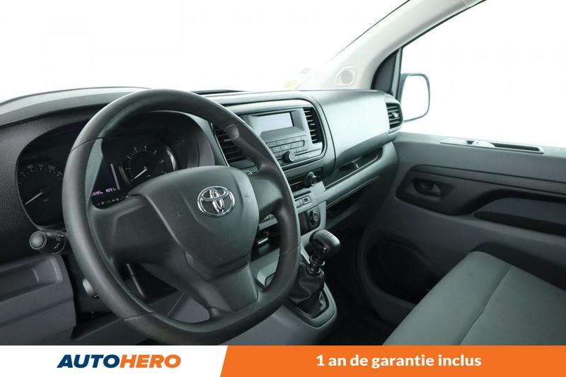 Toyota Proace Combi Compact 1.5 d-4d Dynamic 9pl 120 ch