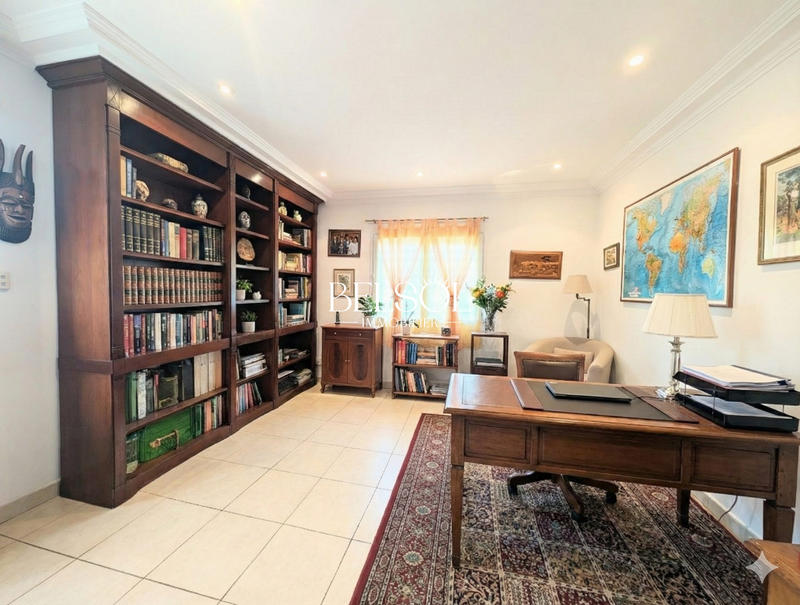 Maison - 155 m² - 6 pièces