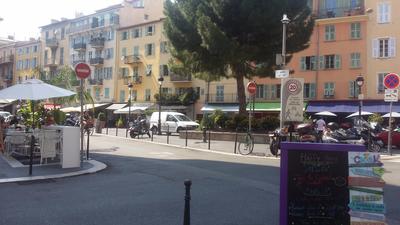 Local d'activités - 127 m²