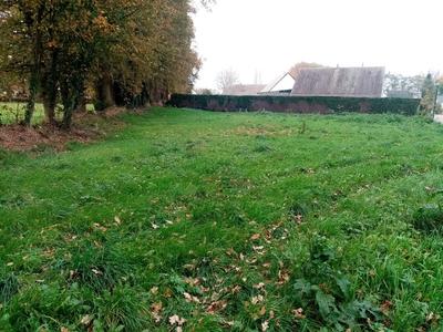 Terrain constructible - 900 m²