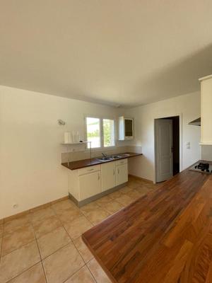 Villa - 90 m² - 4 pièces