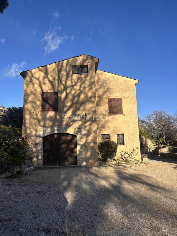 Maison - 165 m² - 6 pièces