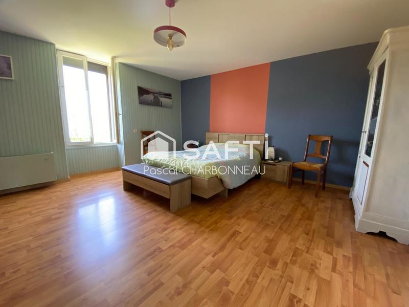 Maison - 166 m² - 8 pièces