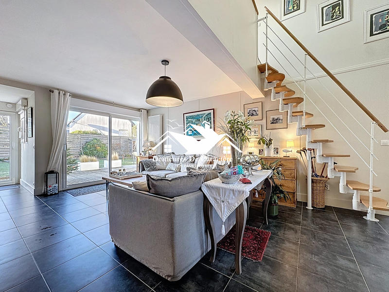 Maison - 99 m² - 4 pièces