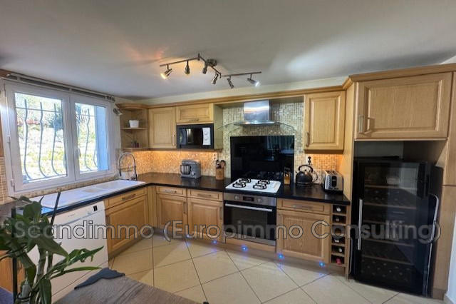 Maison - 145 m² - 5 pièces