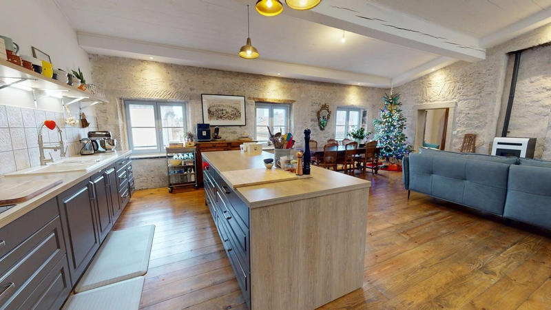 Appartement - 171 m² - 6 pièces