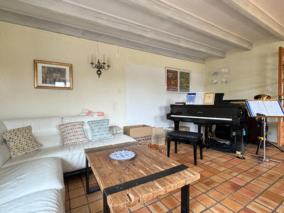 Maison - 220 m² - 7 pièces