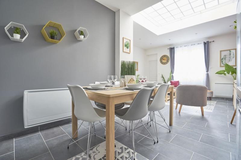 Maison - 130 m² - 7 pièces