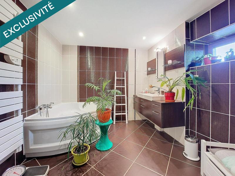 Maison - 197 m² - 6 pièces