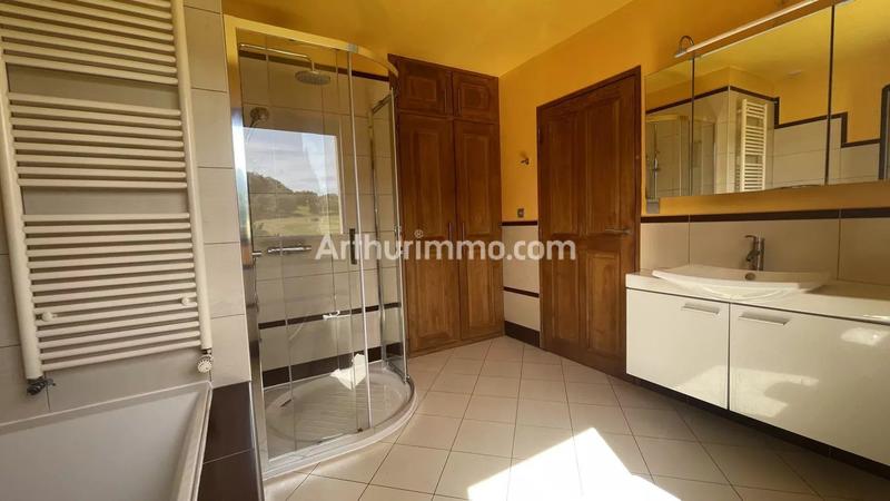 Maison - 190 m² - 8 pièces