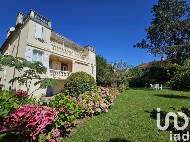 Maison de ville - 304 m² - 10 pièces